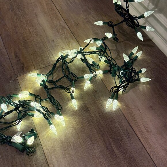 Christmas Lights - 9 Strands - Picture 5 of 7